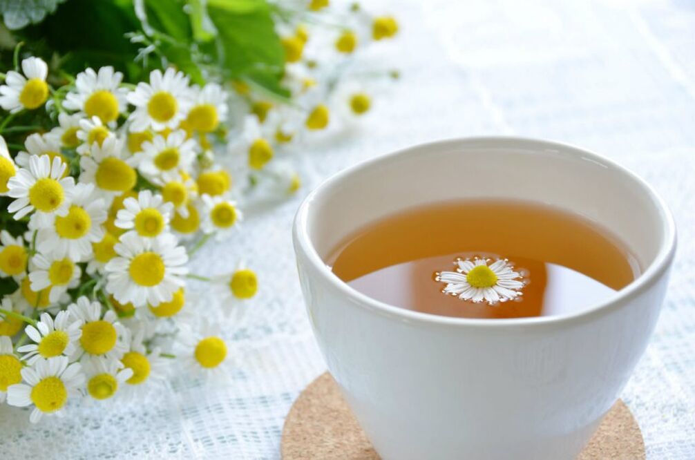 Chamomile decoction soothes and relieves muscle hypertonus in thoracic osteochondrosis
